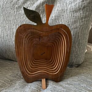 Equinoccio Wooden Kitchen Apple Art